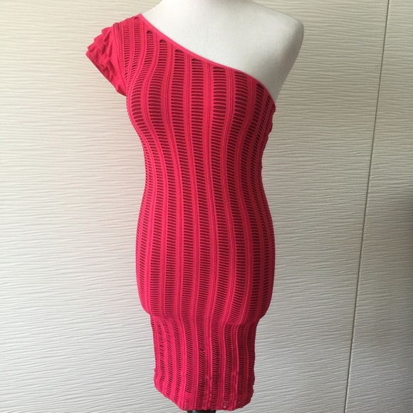 Bebe off Shoulder Cutout Bodycon Dress In Hot Pink - Picture 1 of 8